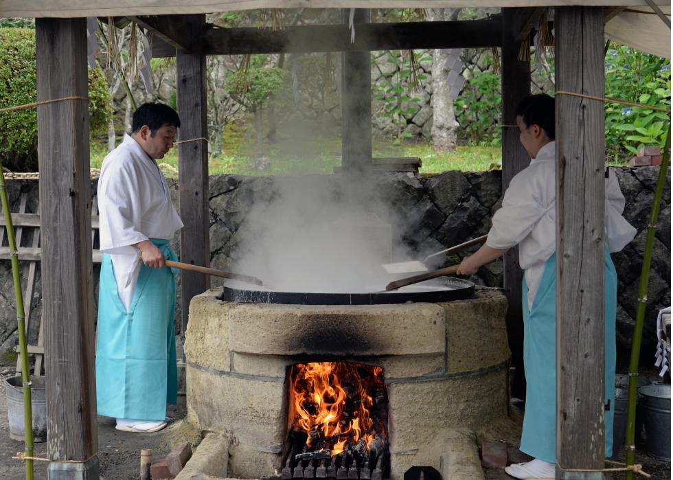 http://www.kankoubussan.shiogama.miyagi.jp/cms/data/img/schedule/432/1.jpg